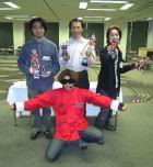 009-I 3 campiopni con Mr. Japan Cup.jpg